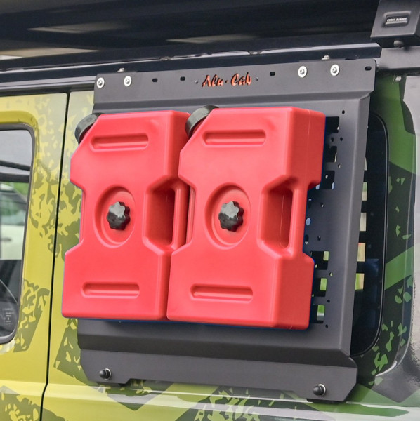 Alu-Cab 5l kanystr na Molle desku na Suzuki Jimny červený (1)
