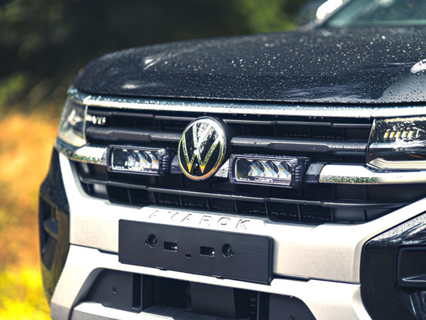 Sada LAZER pro VW Amarok (2023+) Triple-R 750 Elite (1)