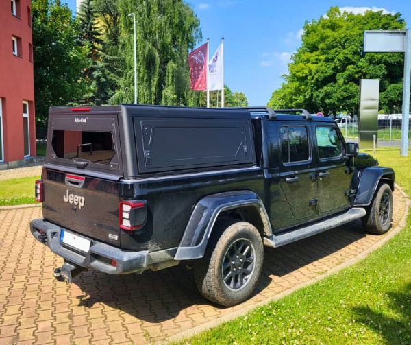 Alu-Cab Contour Hardtop hliníkový Jeep Gladiator 19+ DC (7)