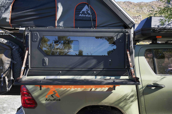 Alu-Cab ModCAP Max Trax stůl (3)