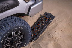 TRED Pro vyprošťovací desky černé s černými hroty - pár (4)