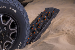 TRED Pro vyprošťovací desky černé s černými hroty - pár (5)