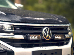 Sada LAZER pro VW Amarok (2023+) Triple-R 750 Elite (2)