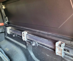 Alu-Cab Contour Hardtop hliníkový Jeep Gladiator 19+ DC (12)