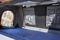 Alu-Cab Střešní autostan "Family" pro 4 osoby, černý (4)