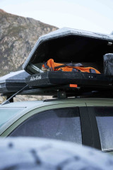 Alu-Cab Hliníkový střešní box Slimline 182L (2)