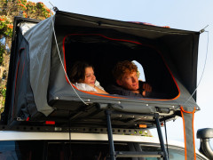 Alu-Cab 2-Sleeper střešní stan černý (7)
